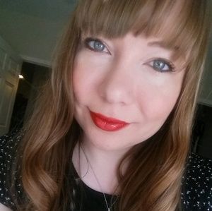 Meet your Posher, Nora